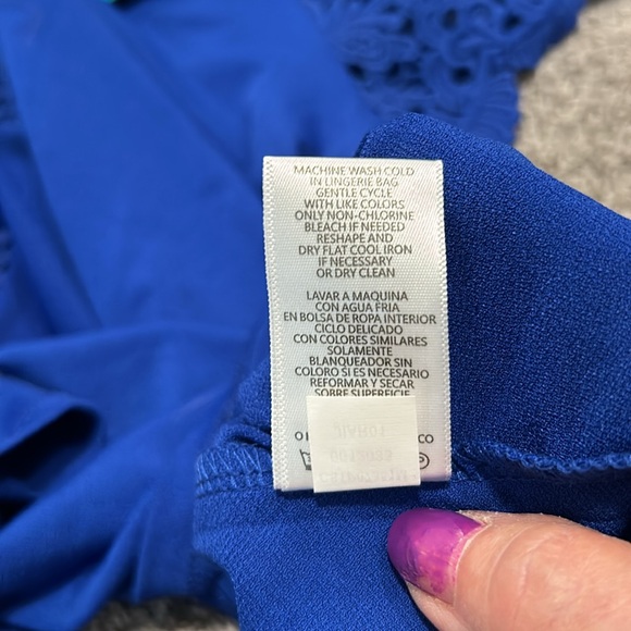 Cable & Gauge Lace Trimmed Top XL - Picture 7 of 7